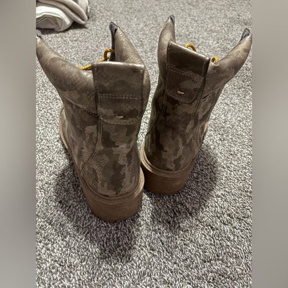 ✨Shimmery Combat Boots✨ - Picture 5 of 8